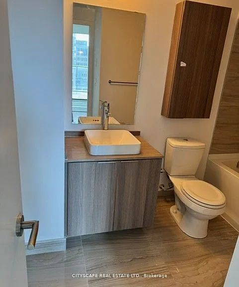 11 Wellesley St W #708 — Photo 15
