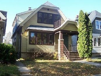 1st image of 3121 N Dousman St