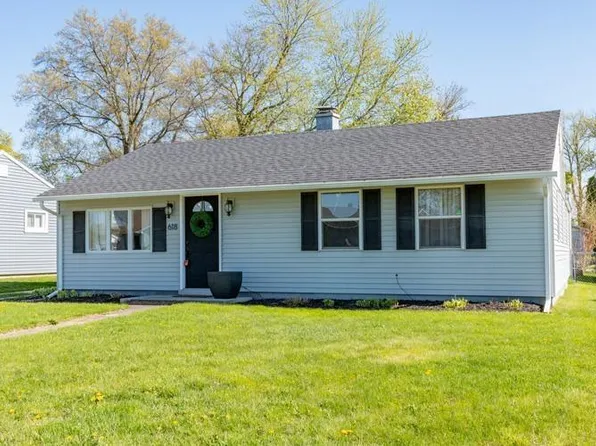 618 W Elm St, New Carlisle, IN 46552