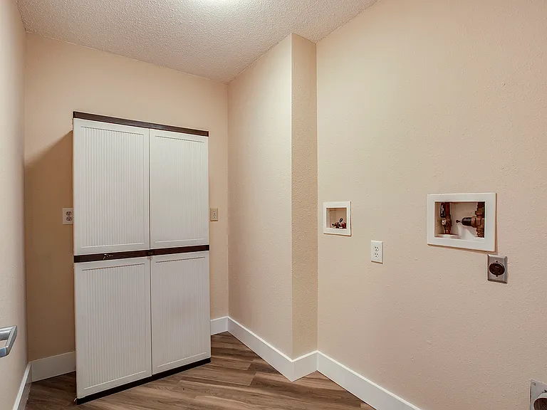 310 Dilegwa Way — Photo 4