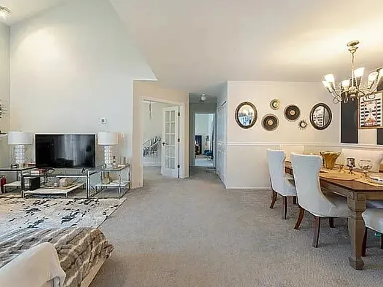 116 Harvest Ln — Photo 11
