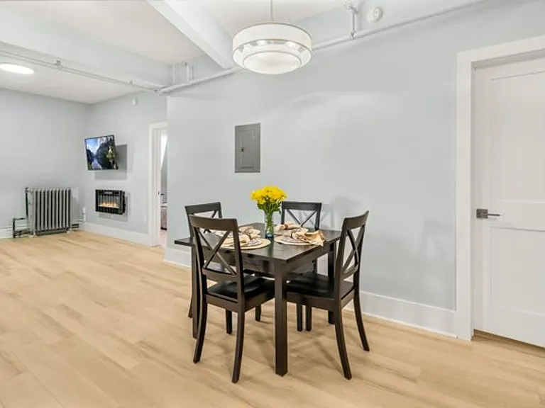 Quarry St. Apartments — Photo 223