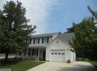 3524 Cardinal Ridge Dr, Greensboro, NC 27410