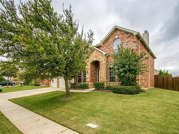 2nd image of 3008 Blue Lake Dr