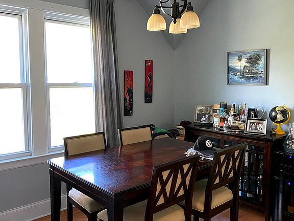 3rd image of 1530 W Ainslie St #2