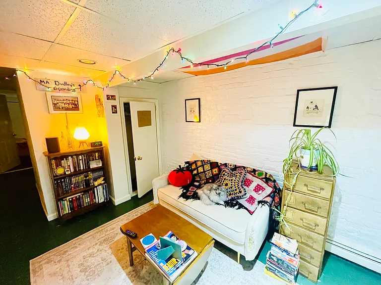 10 Hull St #3 — Photo 5
