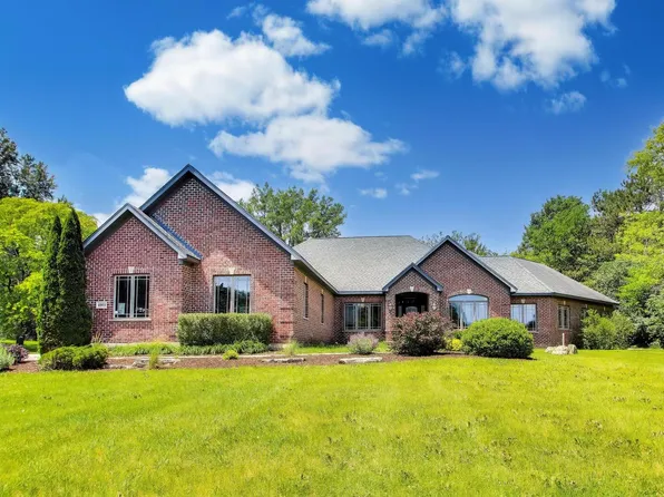 11905 Kingston Pl, Algonquin, IL 60102