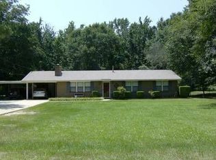 1775 Fitzpatrick, Elmore, AL 36092