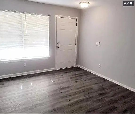 4233 Carson Ln — Photo 6