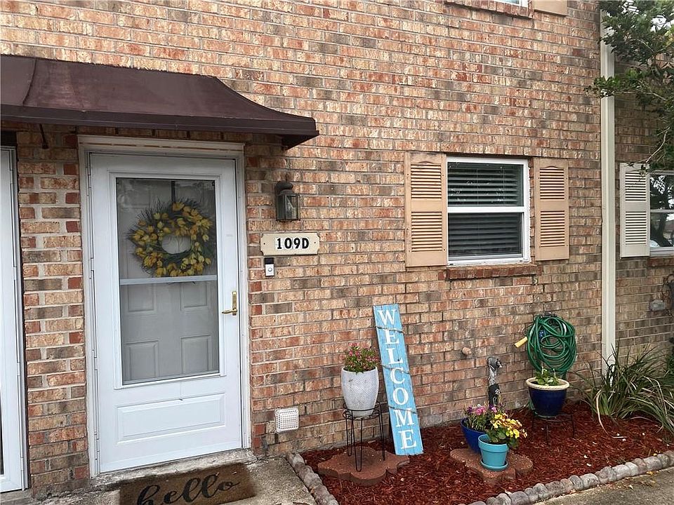 1st image of 109 River Point Dr APT D