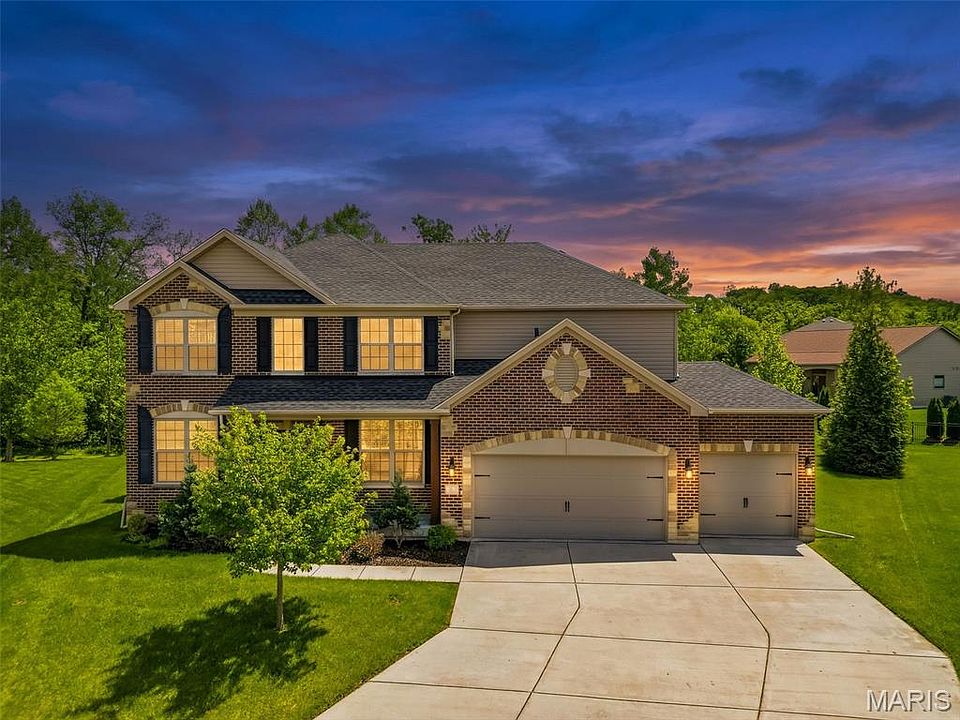 1st image of 58 Blue Brook Ct