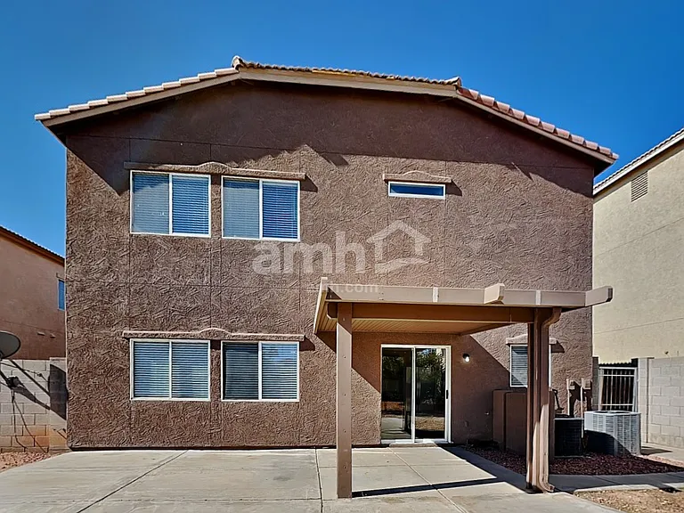 13240 W Watson Ln — Photo 21