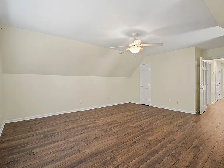 9718 Mitchell Glen Dr — Photo 36