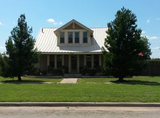 400 2nd St SE, Childress, TX 79201