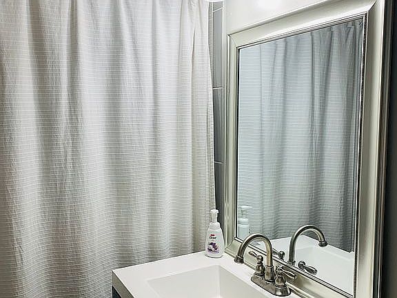 4th image of 134 Harcourt Ave