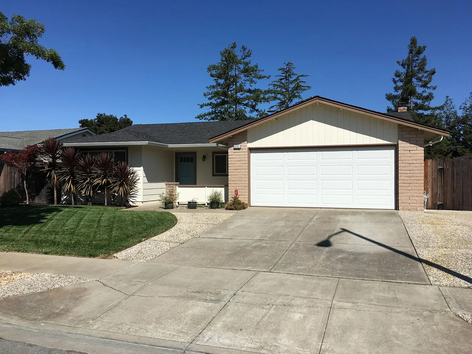 8363 Mayhews Landing Rd photo 1