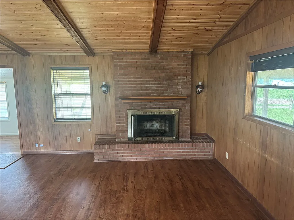 Building Photo - 1063 Bowman Ln