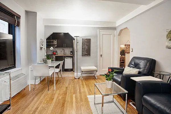 Sold by Patrick Quagliano, LREB | media 2