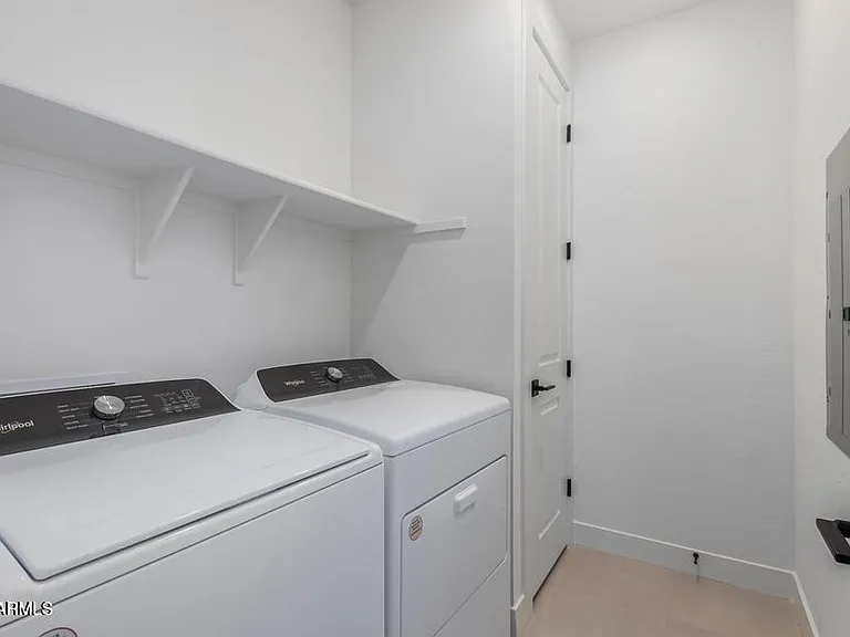 2121 W Sonoran Desert Dr #5 — Photo 18