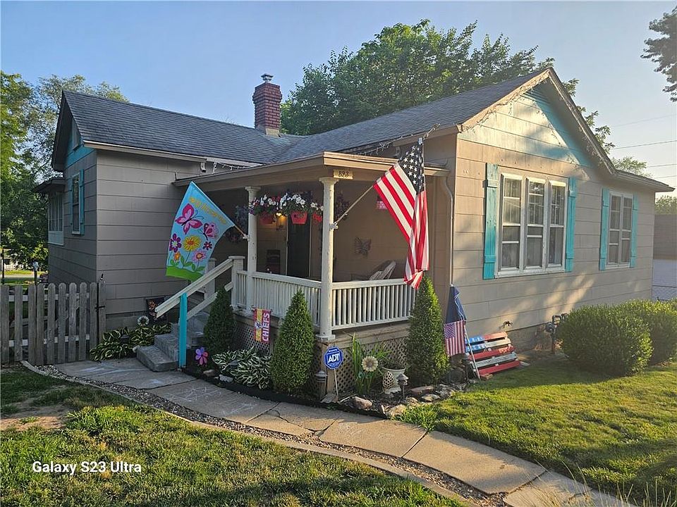 1st image of 823 Dakota St
