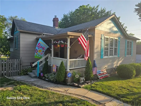 823 Dakota St, Leavenworth, KS 66048