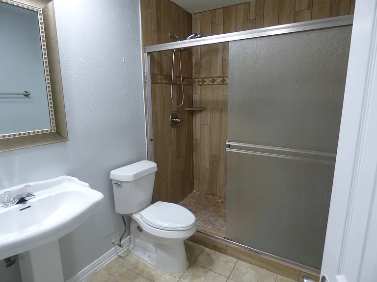 5016 Roberts Dr — Photo 22