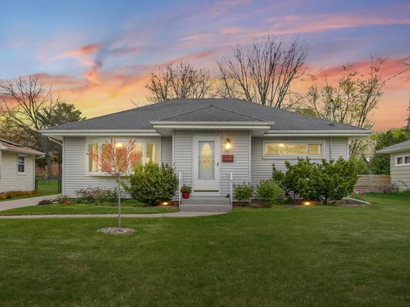 5104 Shore Acres Rd, Monona, WI 53716