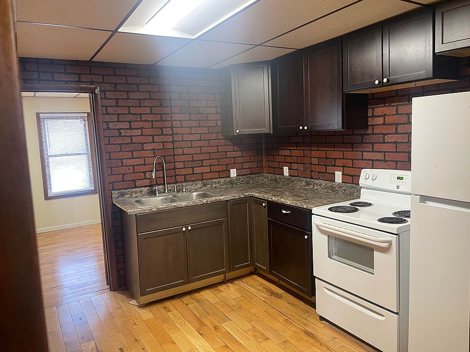 1st image of 7 S 7th St APT 1