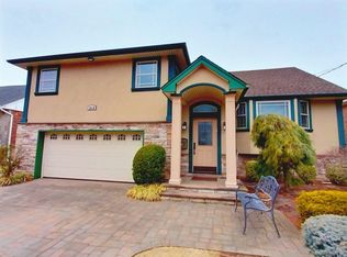 3410 Fairway Rd, Oceanside, NY 11572