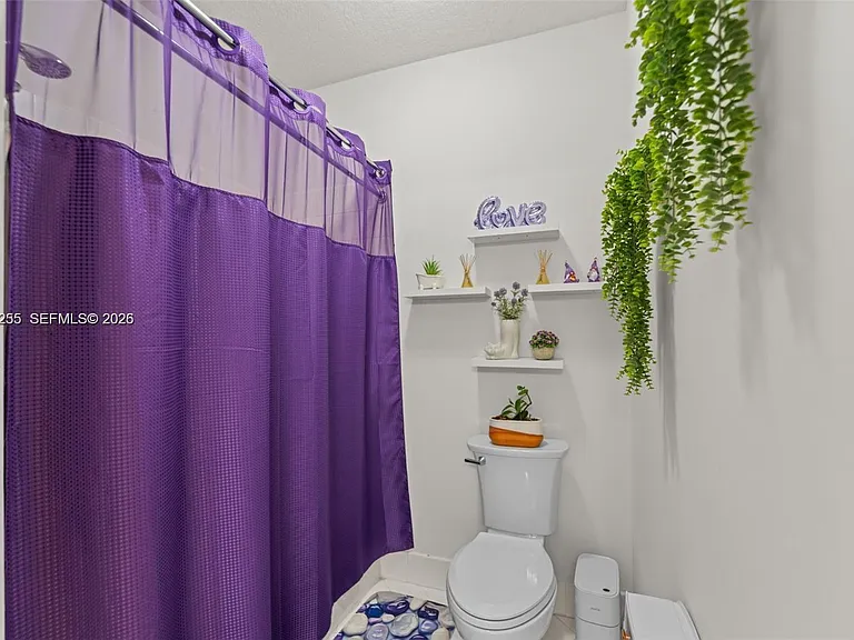 3220 NE 11th Dr #1 — Photo 13