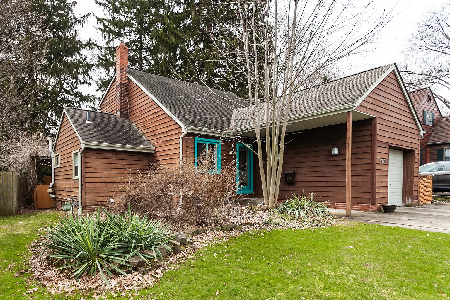 23987 Westwood Rd photo 1