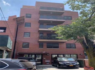 13218 41st Rd, Flushing, NY 11355