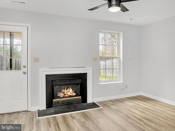 3rd image of 7201 Finch Ln
