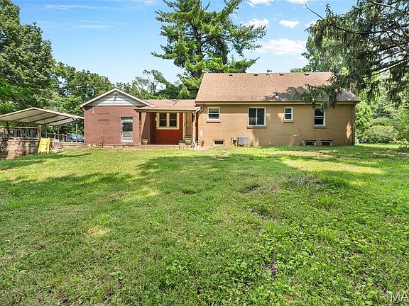 4th image of 326 Hollywood Heights Rd