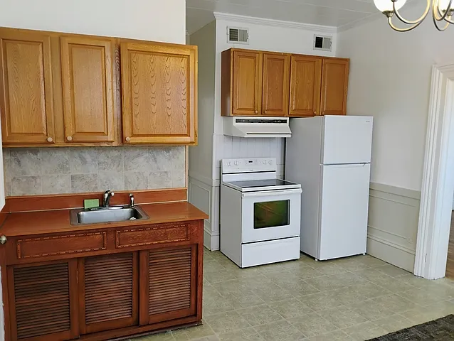 903 Ridge Rd #2 — Photo 6
