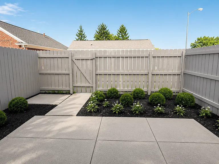 Berkley Commons — Photo 23