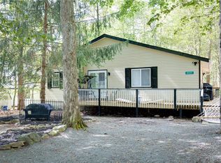 8539 Bumble Bee Way, Tobyhanna, PA