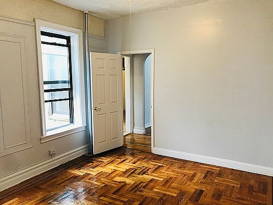 2nd image of 302 Empire Blvd #4D