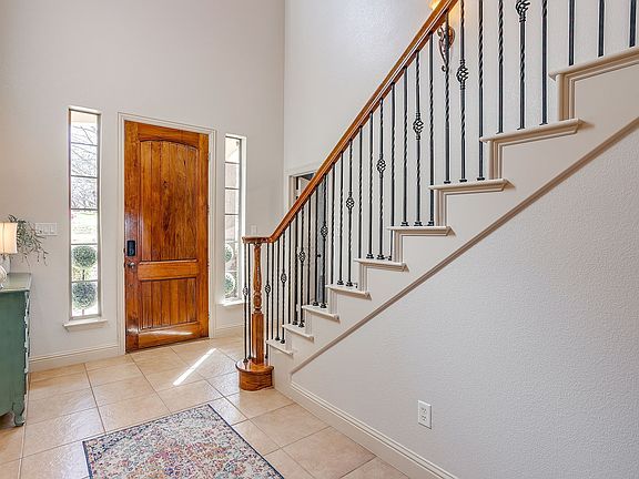 4th image of 43 Crown Rd