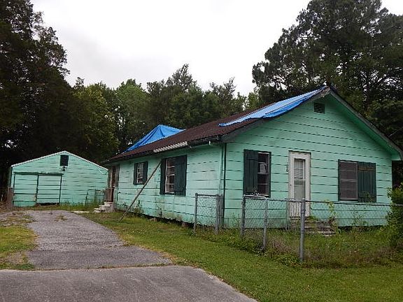 3rd image of 198 Henderson St