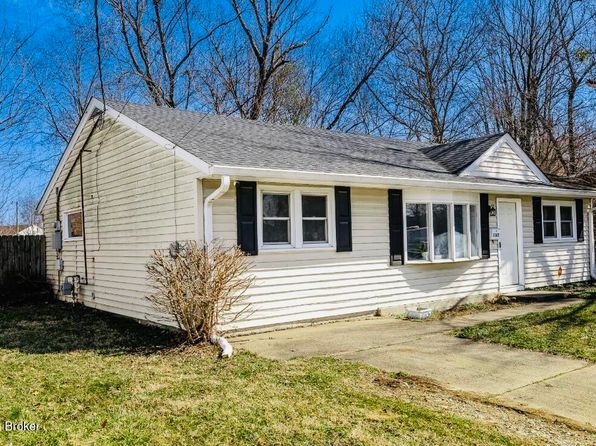 7005 Rainbow Dr, Louisville, KY 40272