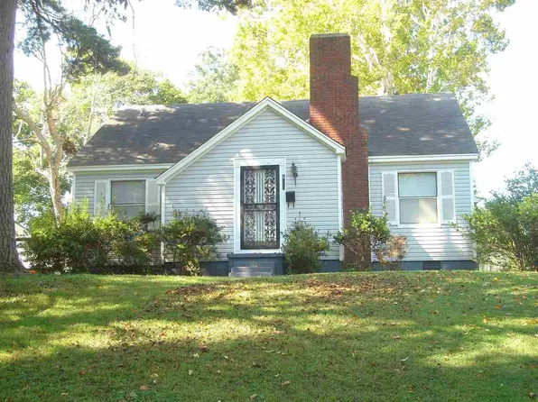 403 Oak St, Somerville, TN 38068