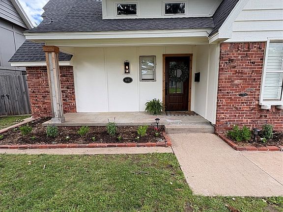 2nd image of 4652 S Oxford Ave