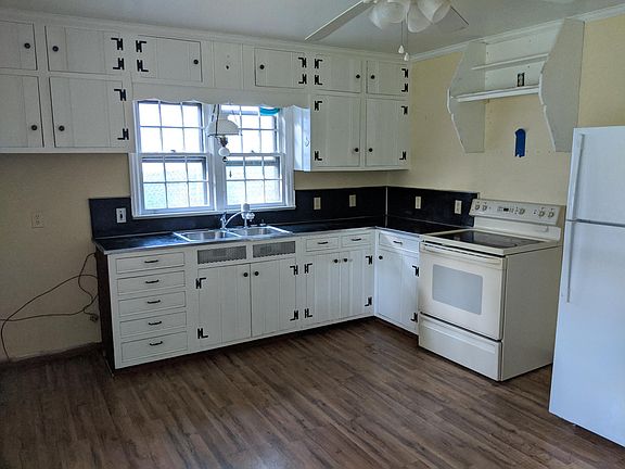 4th image of 15 Dunes Ln