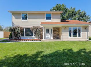 8046 S Carnaby Ct, Hanover Park, IL 60133
