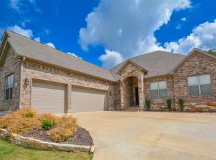 9708 Hickory Heights Dr, Sherwood, AR 72120