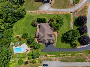12 Rachel Way, Bedford, NH 03110