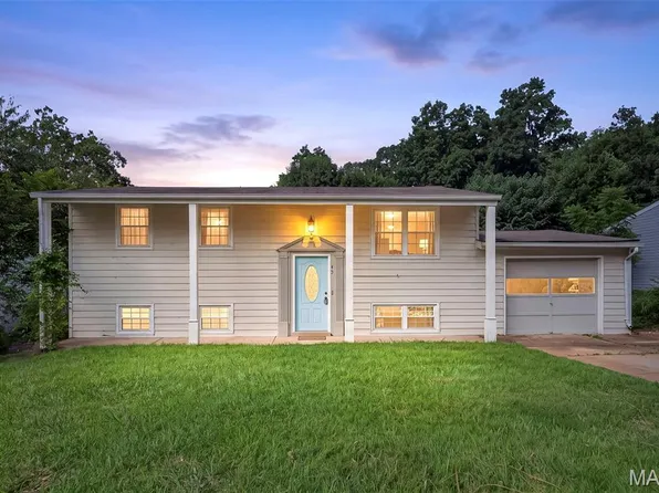 43 Frontier Trl, Fenton, MO 63026
