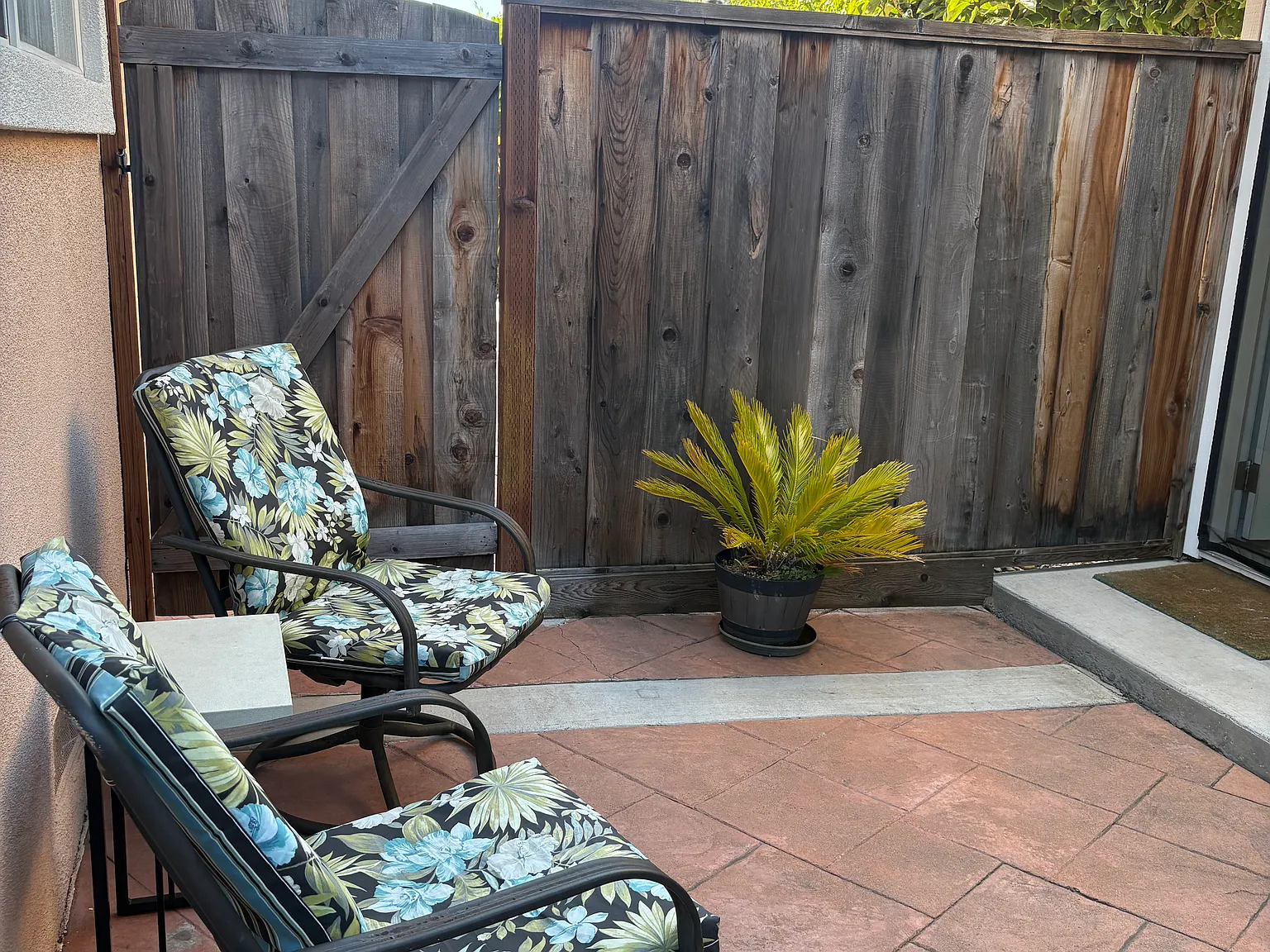 Studio, 350 sqft, $2,650 — Photo 4