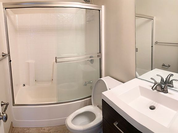 5th image of 401 Monterey St #203